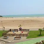 Olydea Le Neptune Pierre La Apartahotel 3*