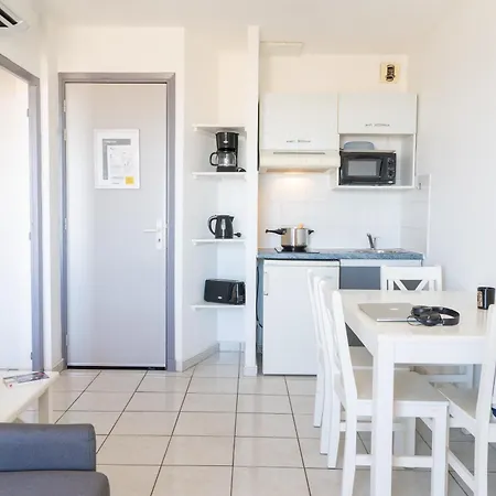 Olydea Le Neptune Pierre La Aparthotel 3*